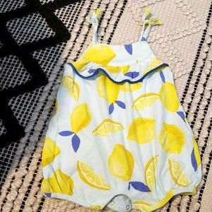 Lemon 🍋 gap romper 3-6 ruffle and detail